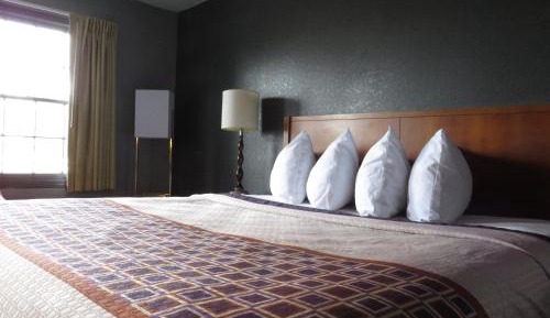 King Room - Non-Smoking