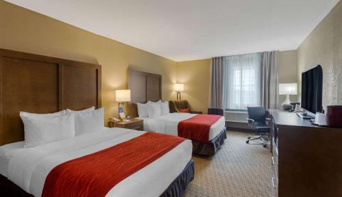 Queen Room with Two Queen Beds - Non-Smoking