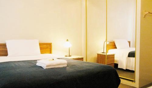 Single Room with Shared Bathroom