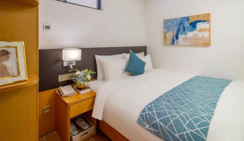 Deluxe One-Bedroom Suite