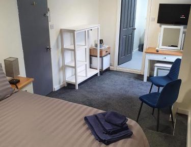 Double Room with Private Bathroom