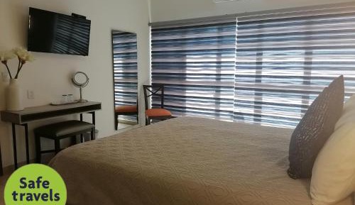 Standard Queen Room