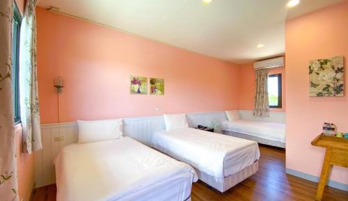 Triple Room with Mountain View