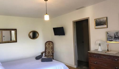 King Room with Mountain View