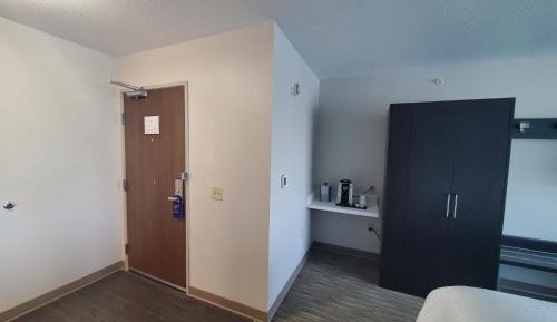 Standard Queen Room with Two Queen Beds - Communications Accessible