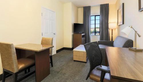 Queen Room with Accessible Roll In Shower - Non-Smoking