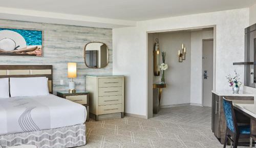 Fiore King Suite