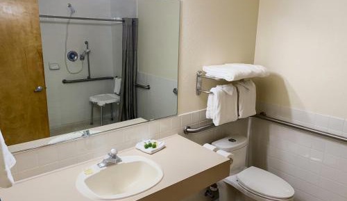 King with Kitchen - Accessible - Non-Smoking NO PETS