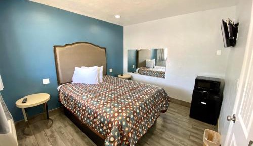 Queen Room