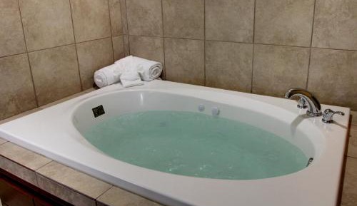 King Room with Spa Bath