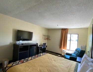 King Room - Mobility Access/Non-Smoking