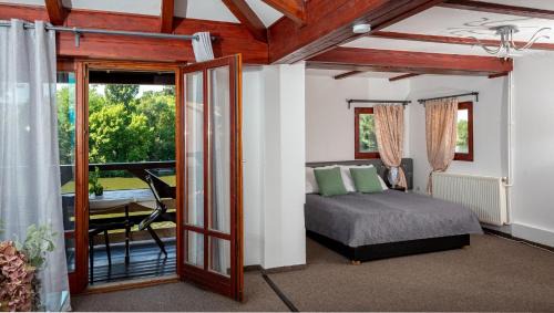 Double Room with Balcony