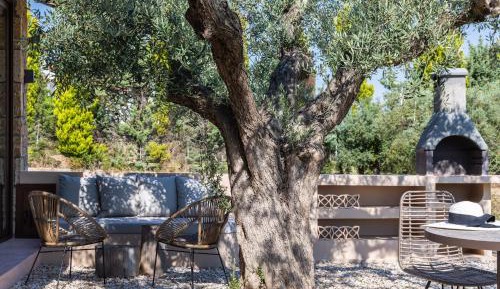 Stone Junior Suite wtih pool view