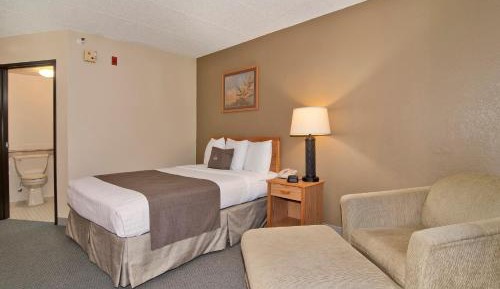 Queen Room - Disability Access