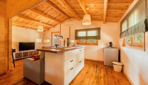Bungalow - Water Front 
