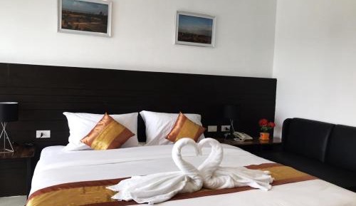 Deluxe King Room