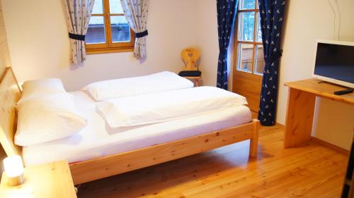 Four-Bedroom Chalet Lisa