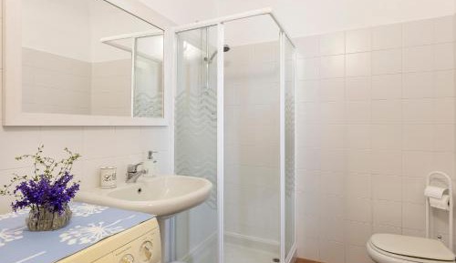 Large One-Bedroom Apartment