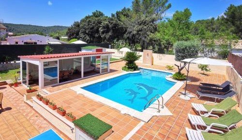 Three-Bedroom Townhouse