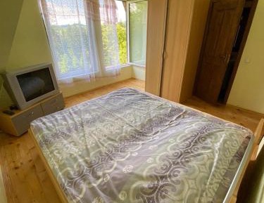 Suite with Mountain View