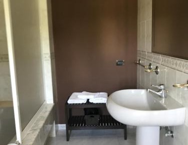 Twin Room with Bathroom