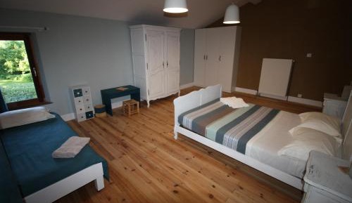 Triple Room with Private External Bathroom