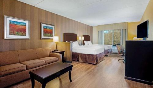 2 Double Beds, Studio Suite with Sofa Bed, Non-Smoking