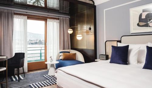 Double Room with Lake View