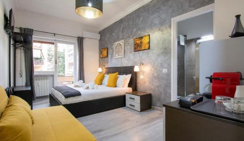Deluxe Double Room with Balcony