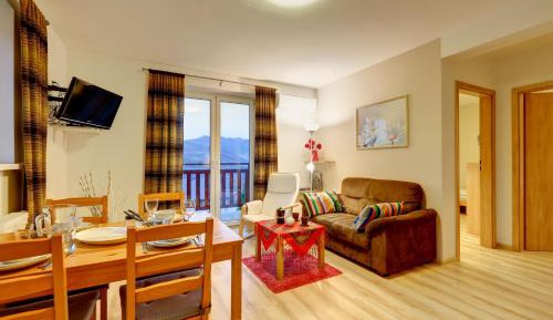 Apartment (4 Adults)