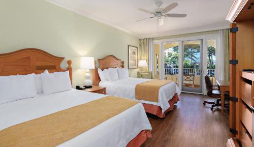 Queen Room with Two Queen Beds - Oleander