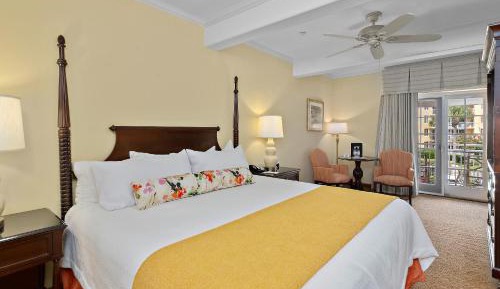 Historic Balcony King