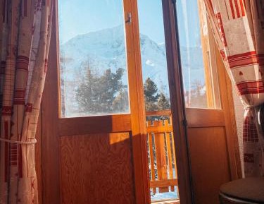 Deluxe Double or Twin Room with Mountain View