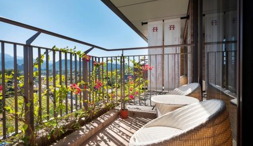 Deluxe Double or Twin Room with Balcony