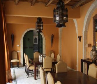 King Suite with Pool View