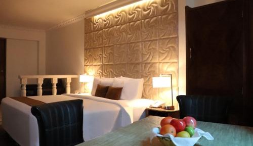 Deluxe Family Suite