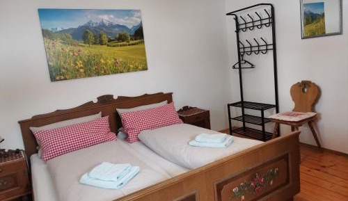 Double Room with Private Bathroom