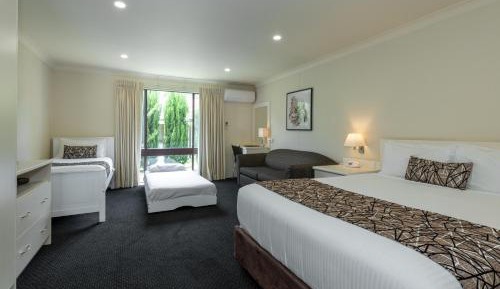 Executive Family Studio