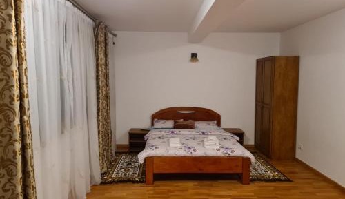 Family Room with Garden View