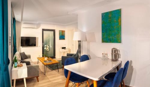 Apartment with Balcony