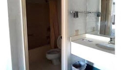 King Room - Disability Access/Non-Smoking