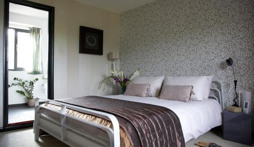 Deluxe Double Room with Shower