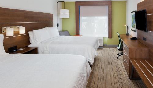 Standard Room with Two Queen Beds