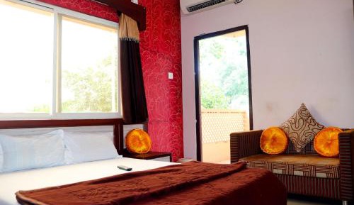 Double Room with Balcony (2 Adults + 1 Child)