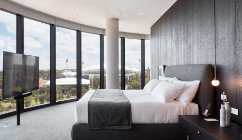 Radiance Suite with River View