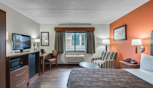 Queen Room - Mobility Access/Non-Smoking