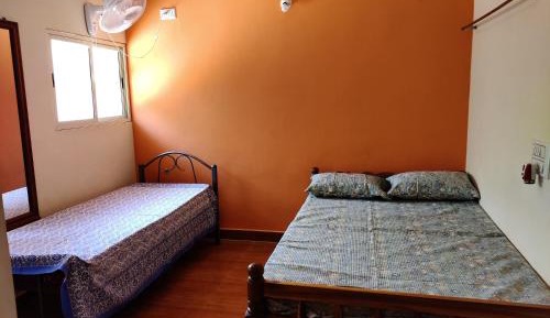 Deluxe Room (2 Adults + 1 Child)