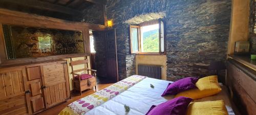 Deluxe One-Bedroom Apartment with Garden View