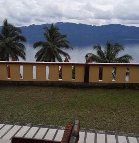 Family Room with Lake View