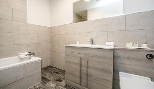 One-Bedroom Suite